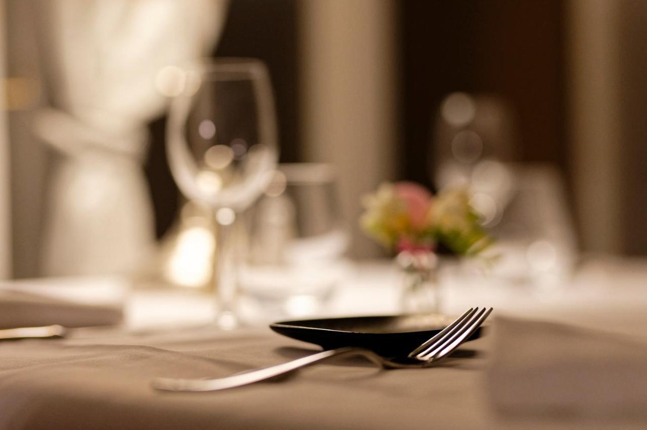 Hotel Le Grand Cerf Nonancourt Zewnętrze zdjęcie