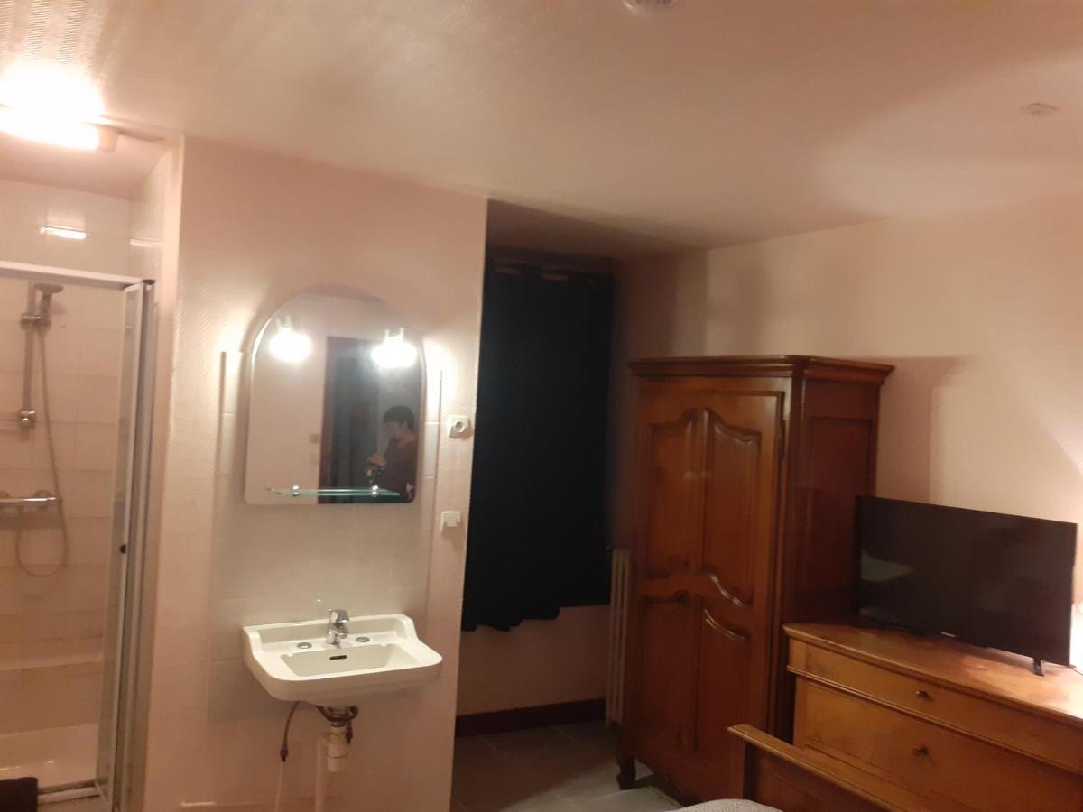 Hotel Le Grand Cerf Nonancourt Zewnętrze zdjęcie