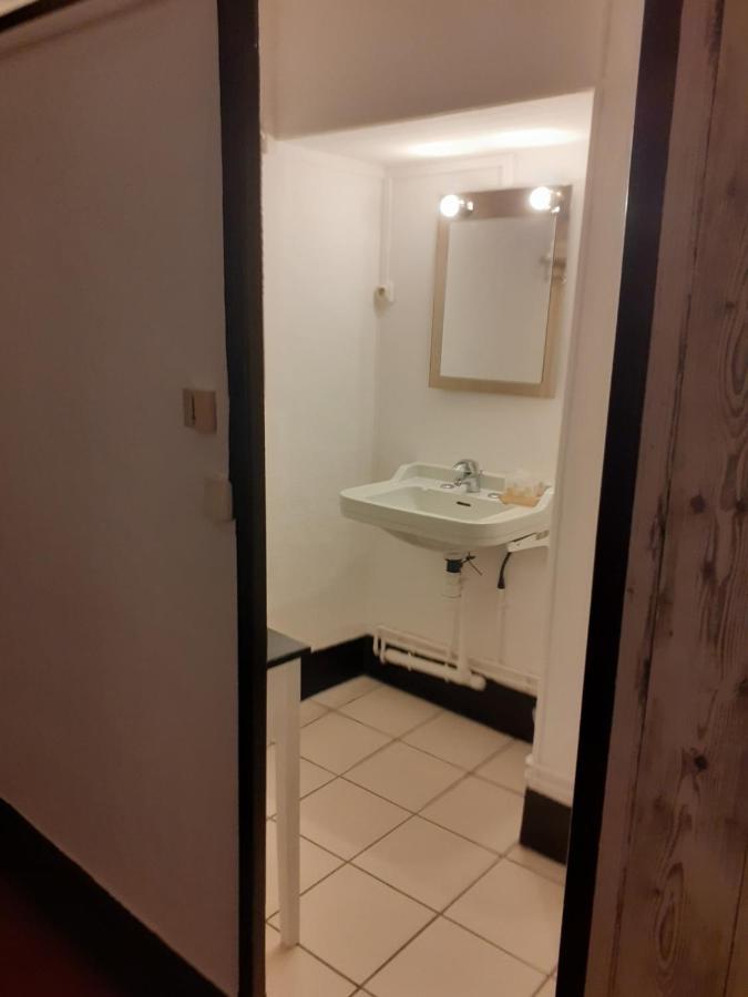 Hotel Le Grand Cerf Nonancourt Zewnętrze zdjęcie