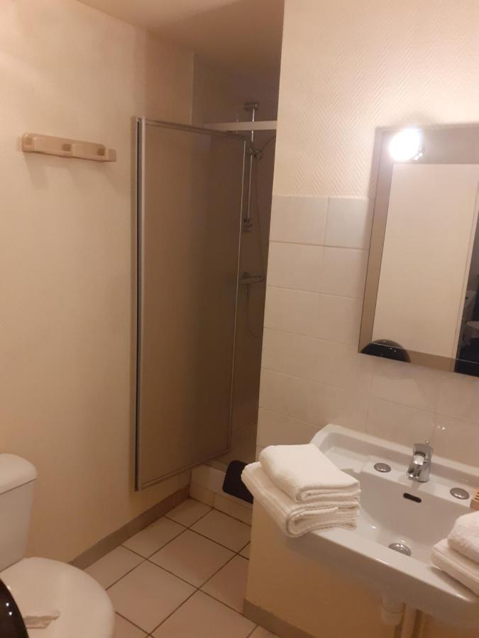 Hotel Le Grand Cerf Nonancourt Zewnętrze zdjęcie